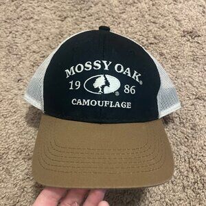 Mossy Oak Neutral Color Trucker Hat‎